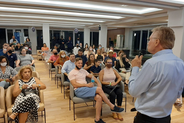 Salas Incorporadora promove Assembleia Geral com clientes do Tivoli Residencial